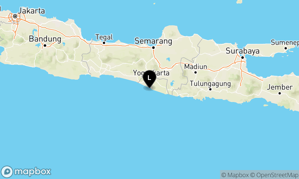 Peta Gempa Pusat gempa berada dilaut 19 km BaratDaya Bantul