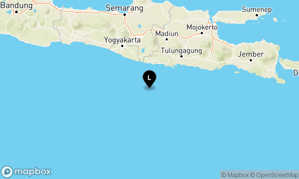 Peta Gempa Pusat gempa berada di laut 82 km Barat Daya Pacitan