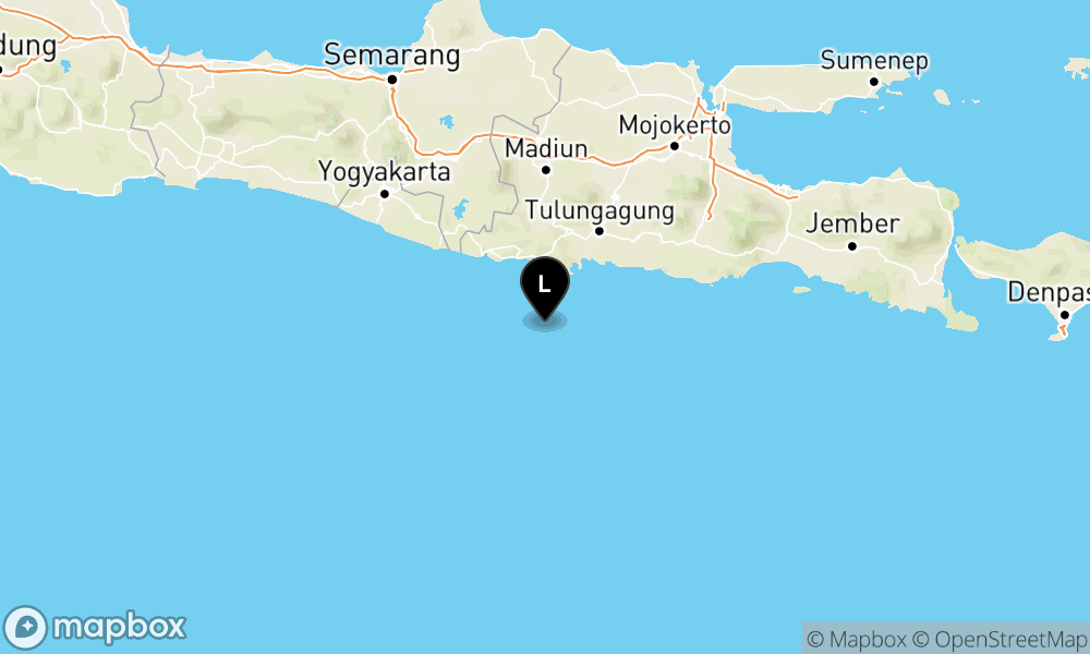 Peta Gempa Pusat gempa berada di laut 76 km Baratdaya Trenggalek
