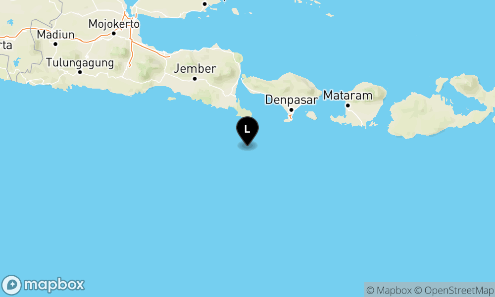 Peta Gempa Pusat gempa berada di laut 92 km Barat Daya Kuta Selatan