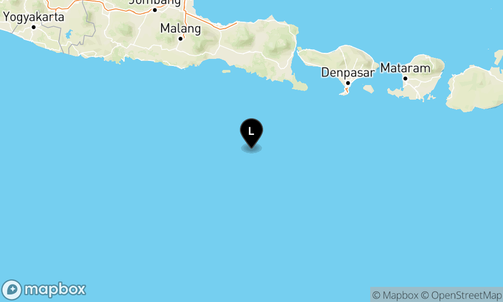 Peta Gempa Pusat gempa berada di laut 166 km tenggara Jember