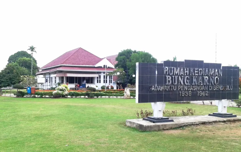 Rumah Pengasingan Bung Karno