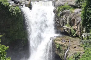 Air Terjun Tegenungan