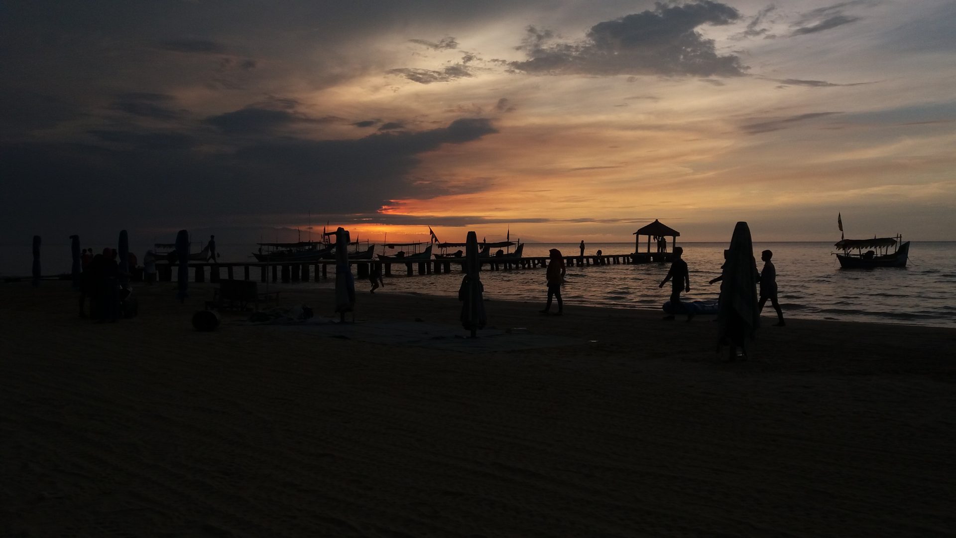 Pantai Karang Jahe