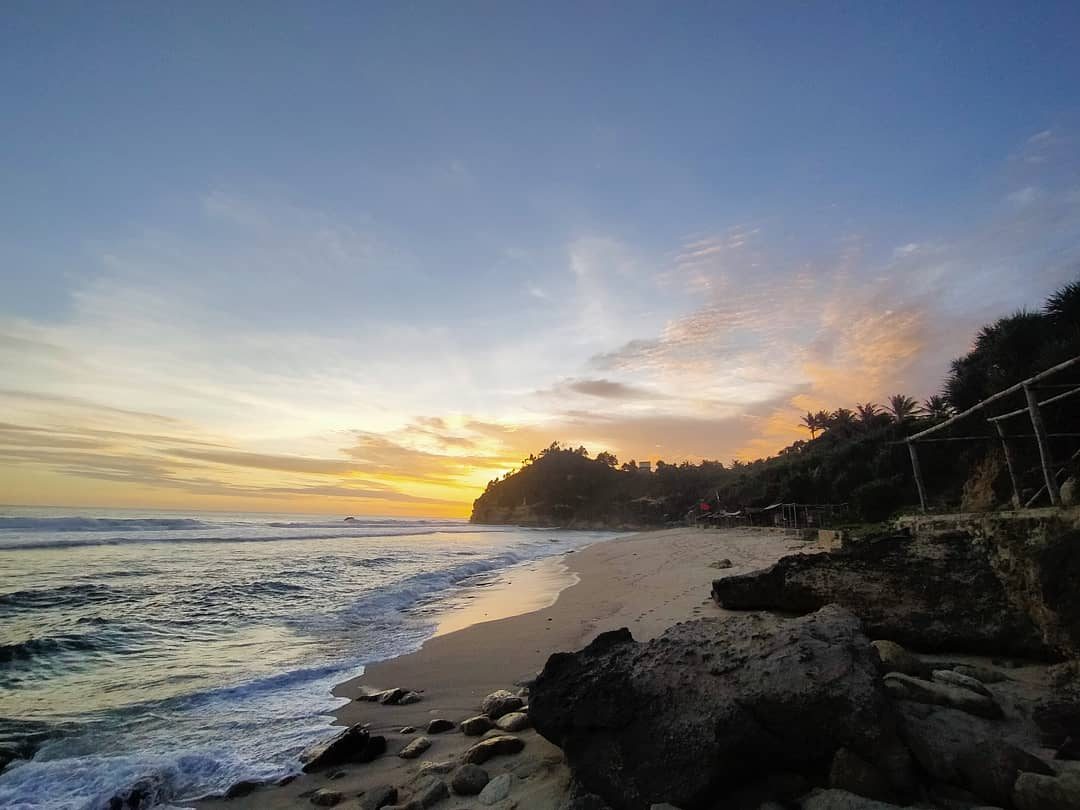Pantai Nampu