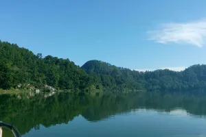 Lake Ngebel
