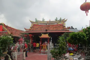 Kelenteng Boen Tek Bio
