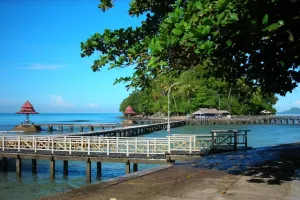 Pantai Carocok