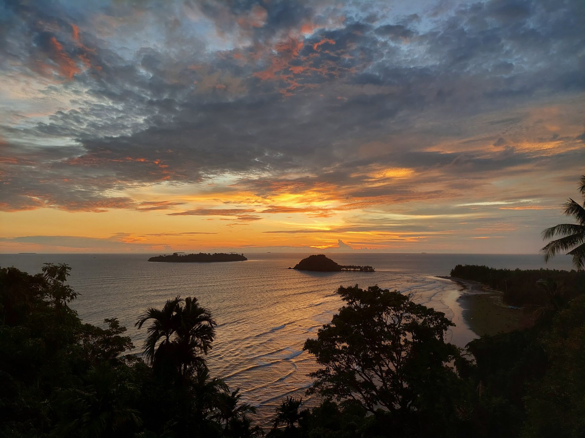 Pantai Air Manis