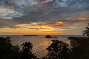 Pantai Air Manis