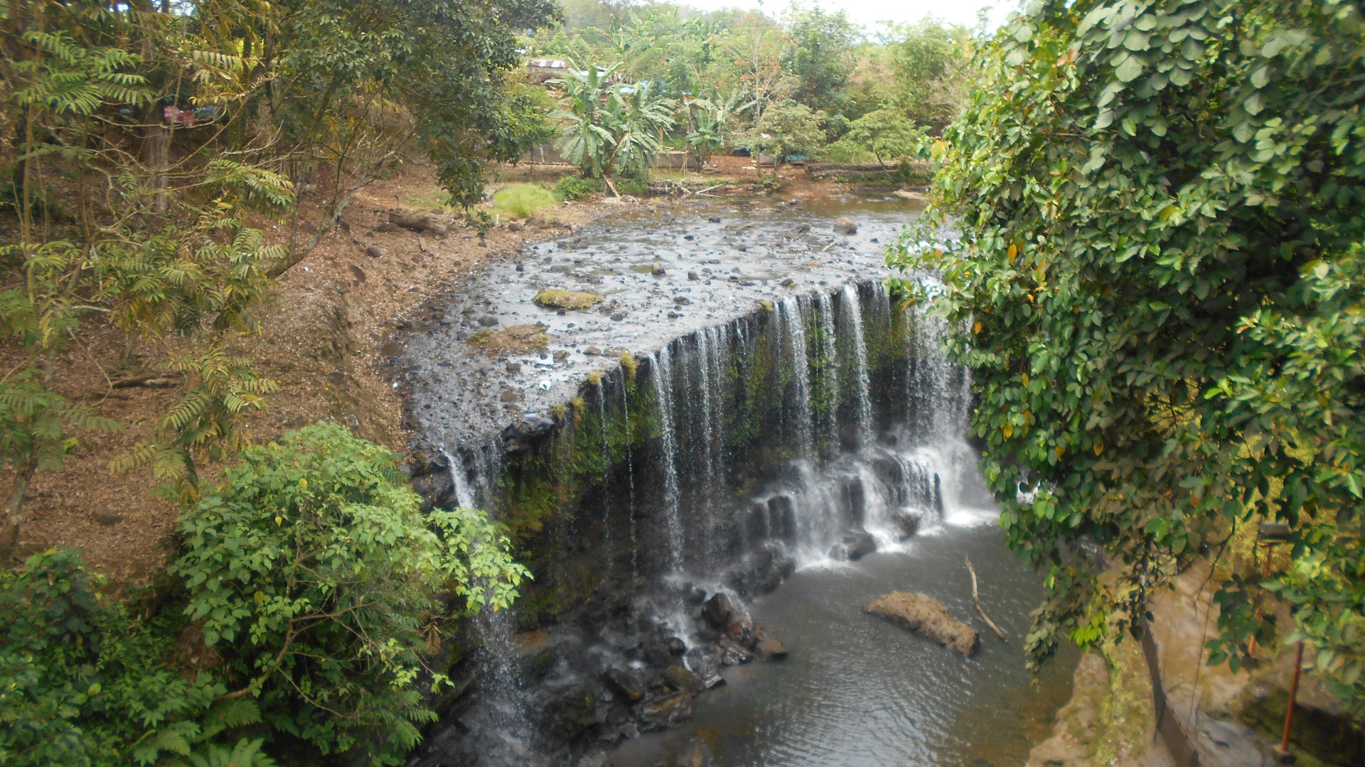 Air Terjun Temam