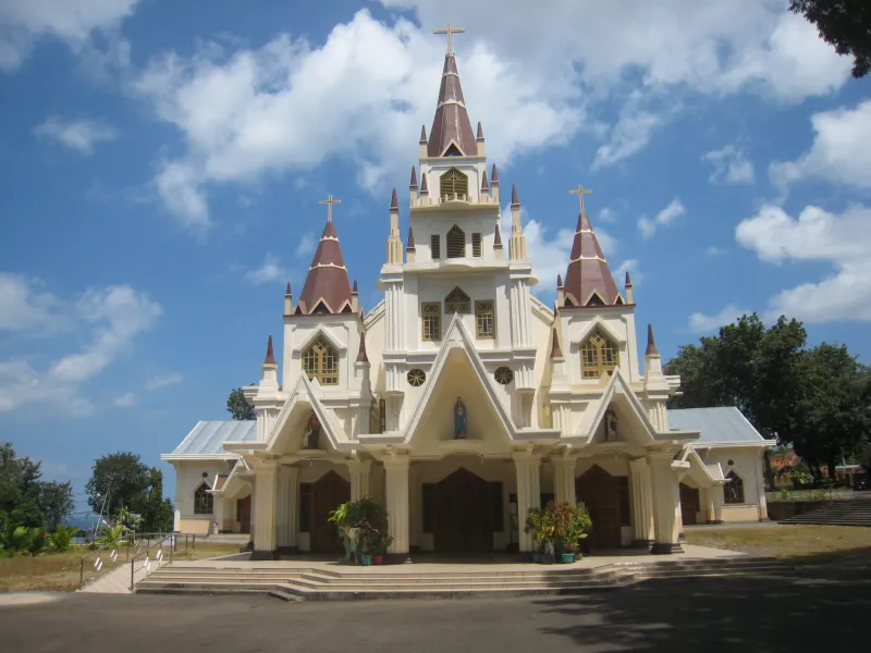 Gereja Katedral Larantuka