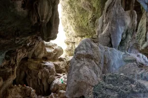 Gua Batu Cermin