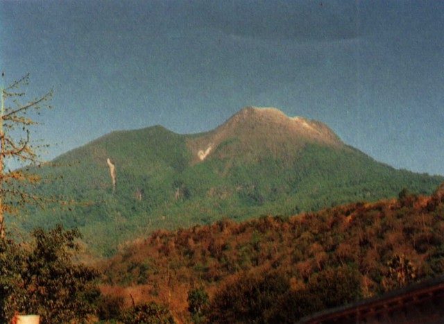Gunung Egon