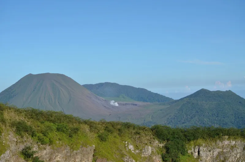 Gunung Lokon