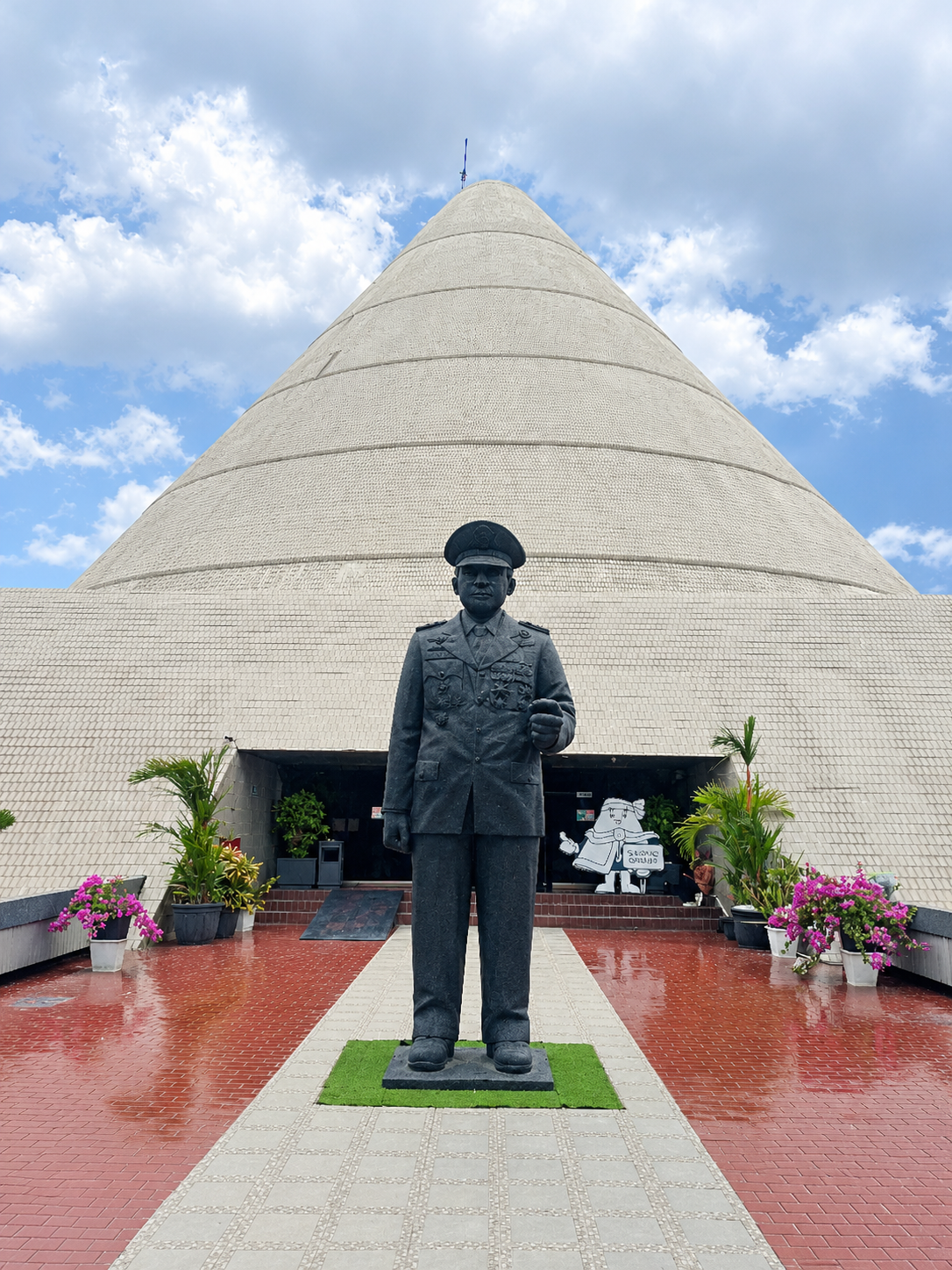 Jogja Kembali Monument