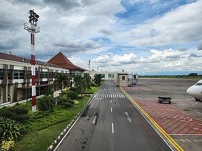 Adisoemarmo International Airport