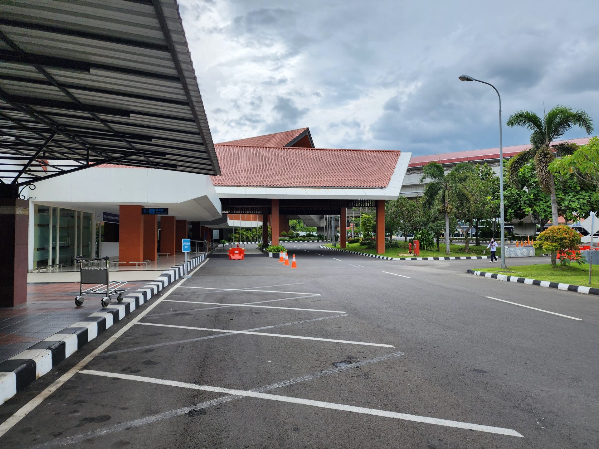 Adisoemarmo International Airport — Gallery