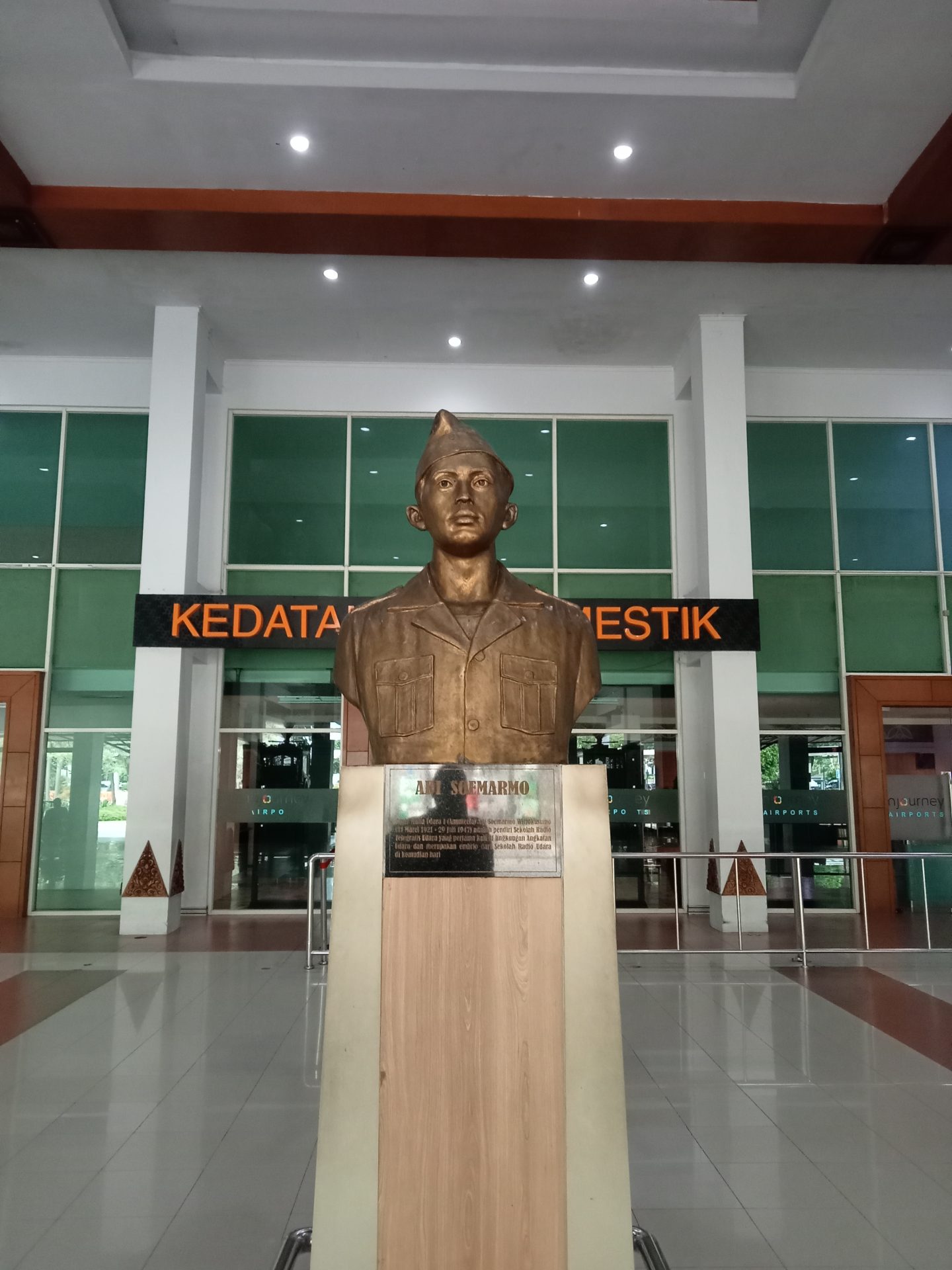 Adisoemarmo International Airport — Gallery