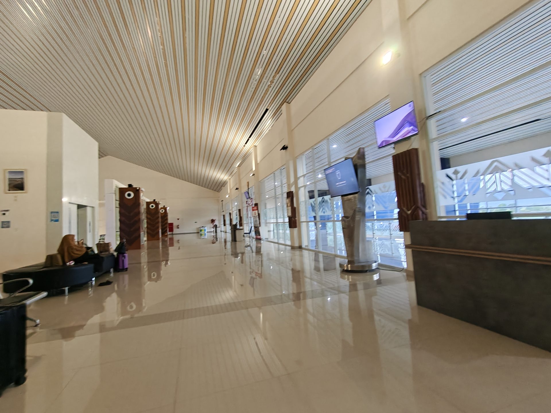 Sultan Muhammad Salahuddin Airport — Gallery