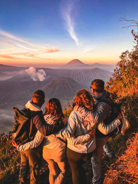 Surabaya–Bromo–Surabaya 2D1N