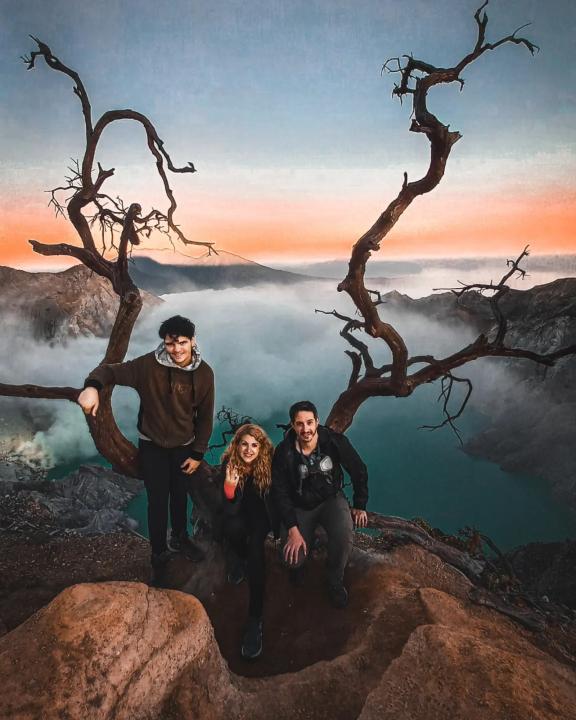 Bali–Ijen–Bromo–Yogyakarta Tour