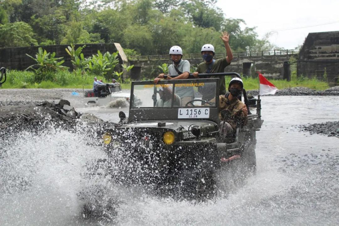Tur Lava Merapi Jeep Rute Panjang