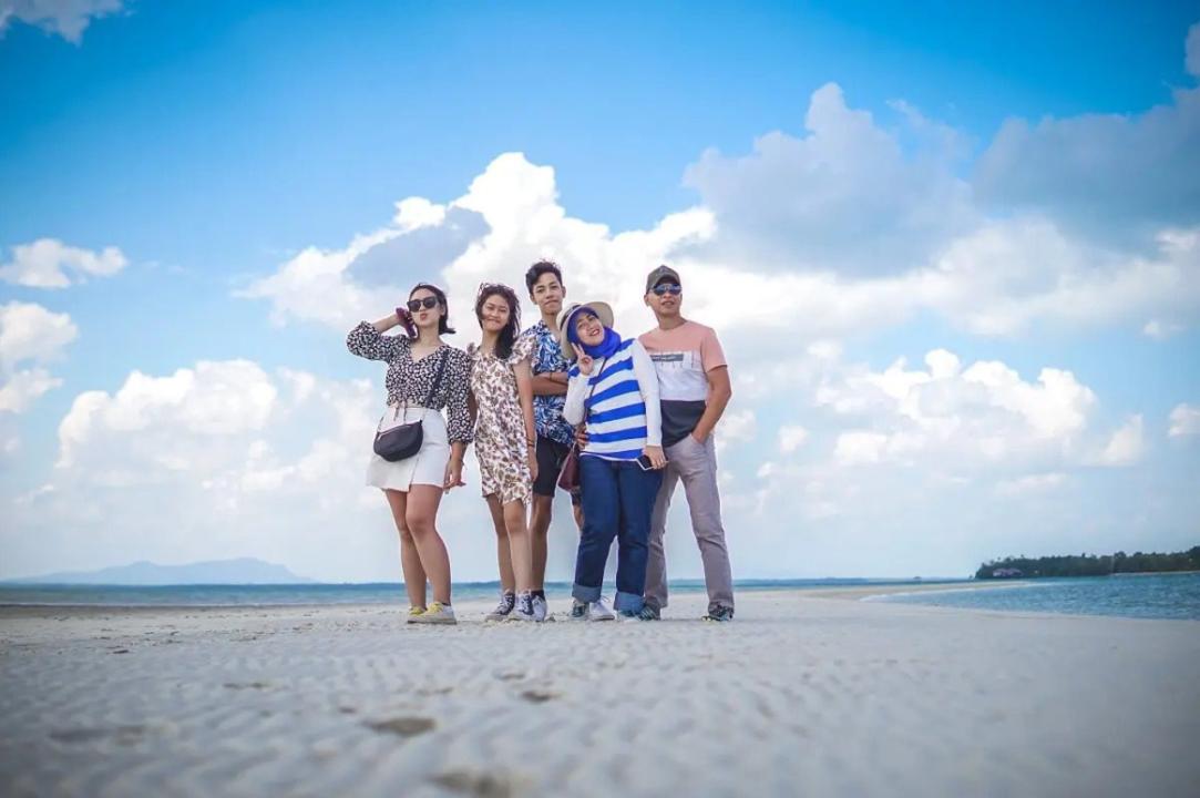 Paket Tour Belitung 4D3N Standard