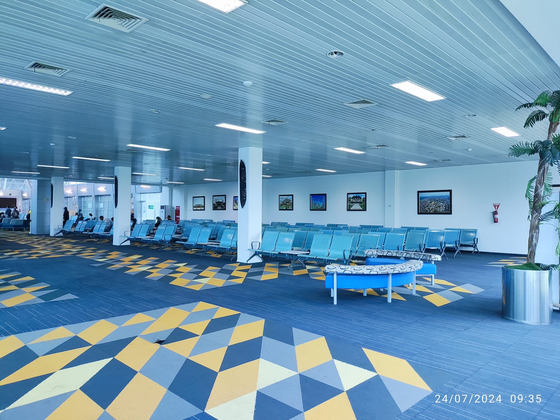Bandara Kalimarau — Galeri