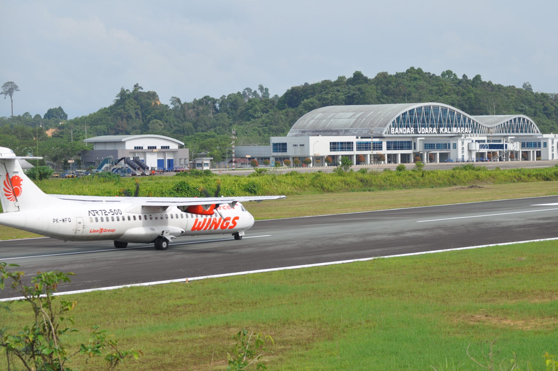 Bandara Kalimarau — Galeri